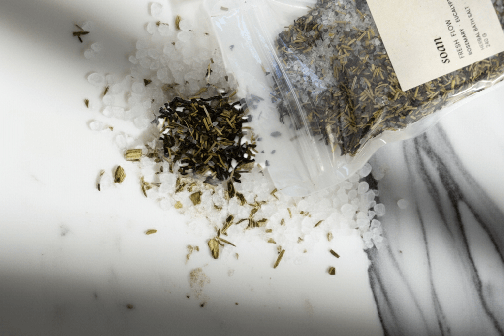 Fresh Flow | Bath salts | Orange Peel + Rosemary + Black Tea Bath Tea Soak - soan