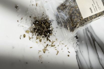 Fresh Flow | Bath salts | Orange Peel + Rosemary + Black Tea Bath Tea Soak - soan