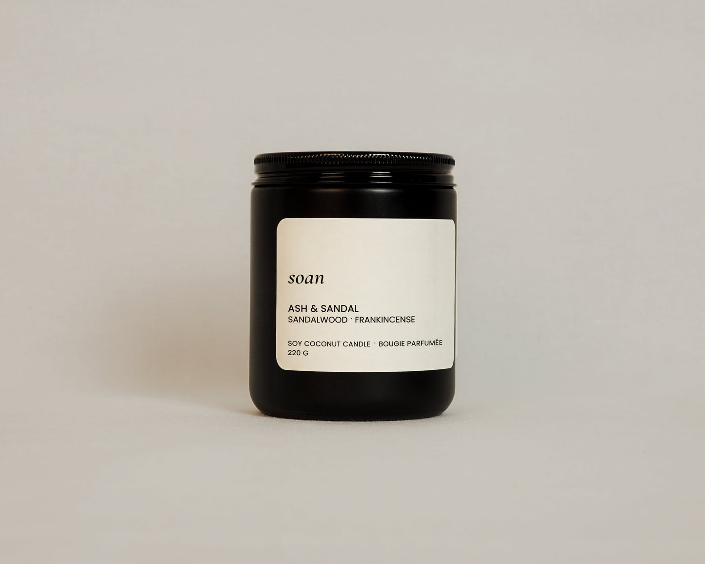 Black matte jar soy coconut candle Ash and sandal scent with warm sandalwood and soft frankincense fragrance, wooden wick candle by Soan