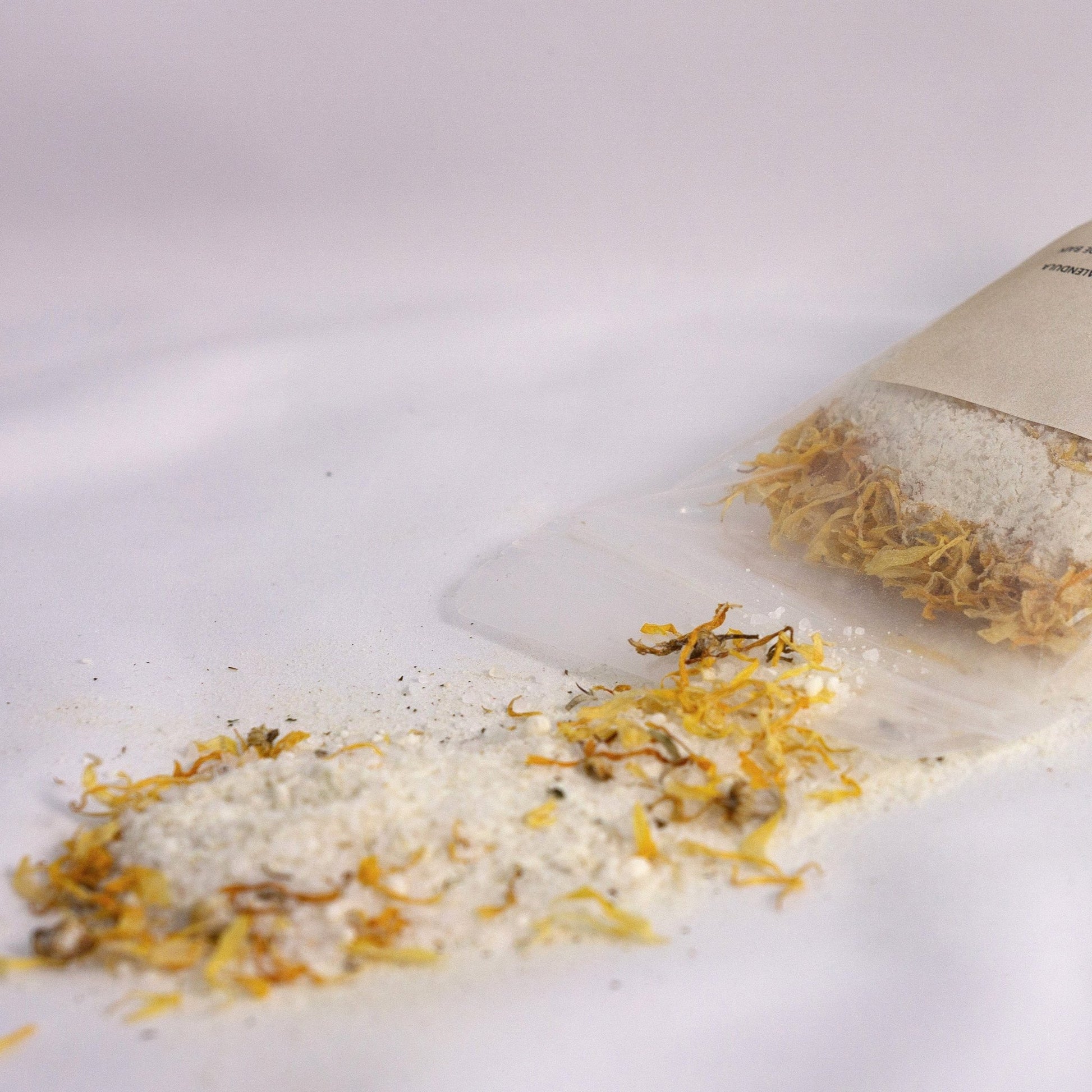 Silk Soak | Bath Salt | Oatmeal + Calendula + Milk Bath Soak - soan